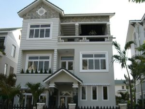 Lắp đặt cửa nhựa lõi thép rẻ an toàn.