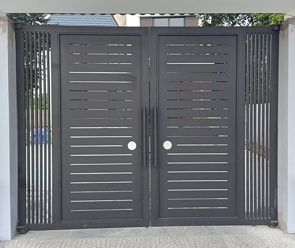 Tại sao bạn nên lựa chọn các mẫu cửa cổng sắt đẹp đơn giản?