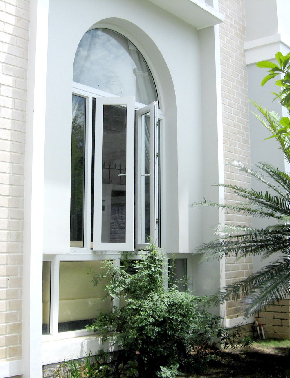 Mẫu cửa sổ nhựa lõi thép 3a window mở quay đẹp cho mọi ngôi nhà